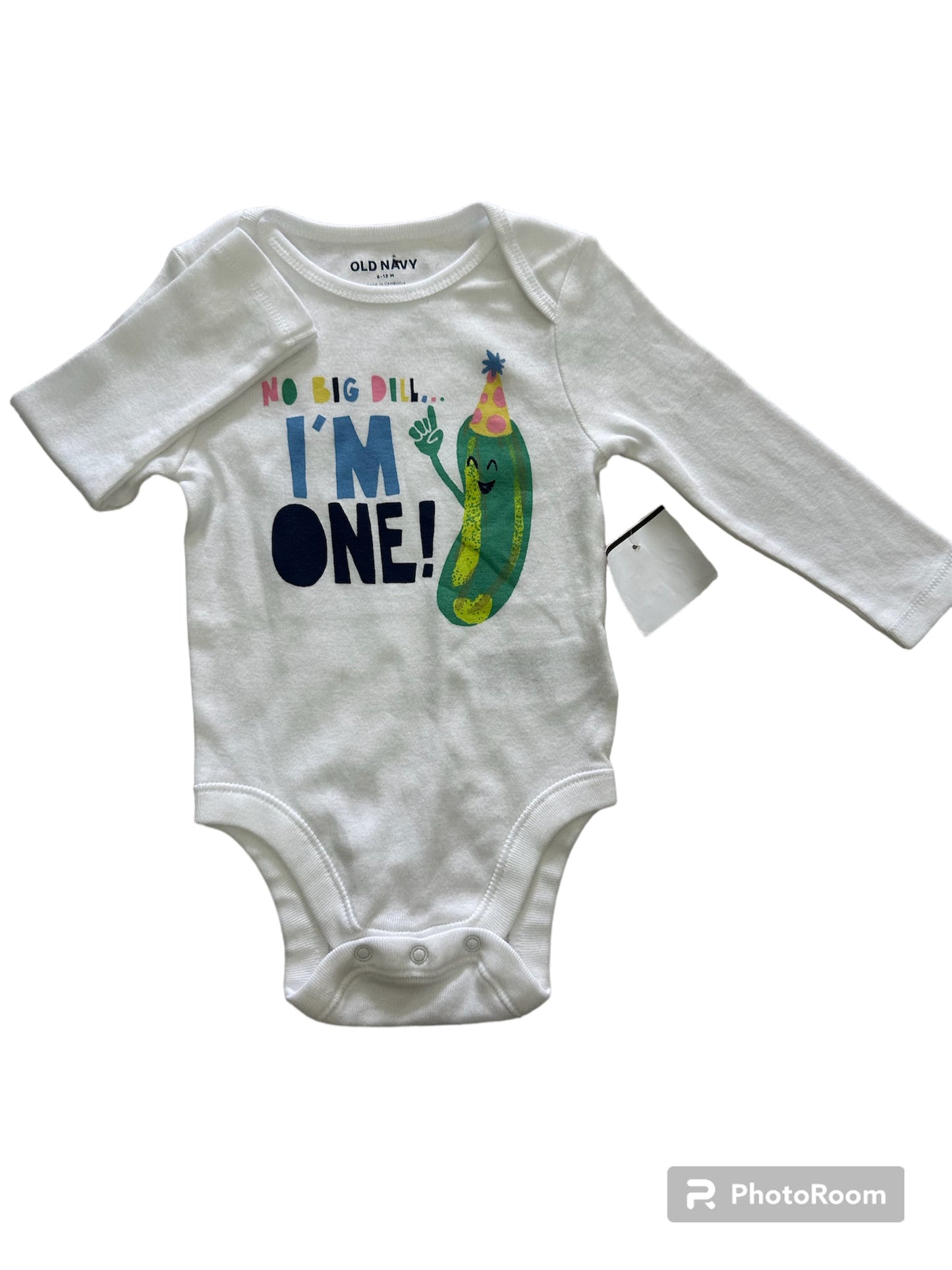 Old Navy Onesie 1 año Pepinillo